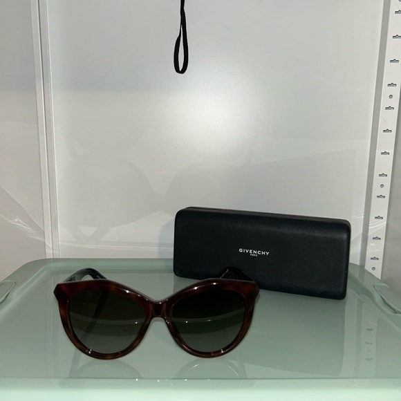 Givenchy Women´s Brown Sunglasses